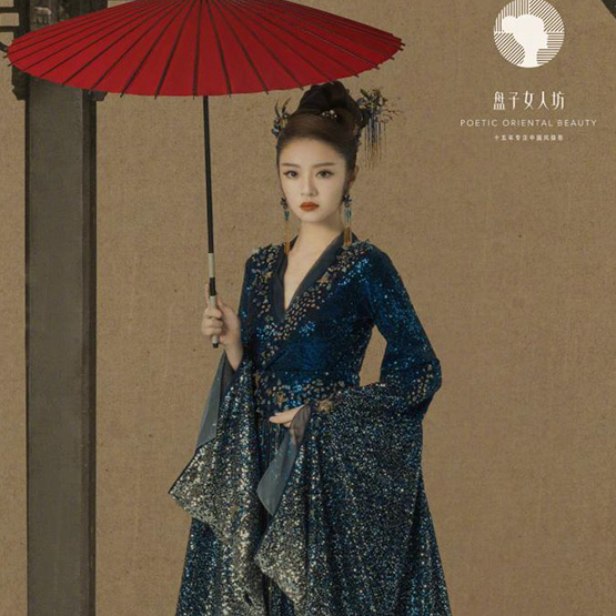 盘中的女人究竟有多美？古装美女安以轩气质如兰，安静如处子！